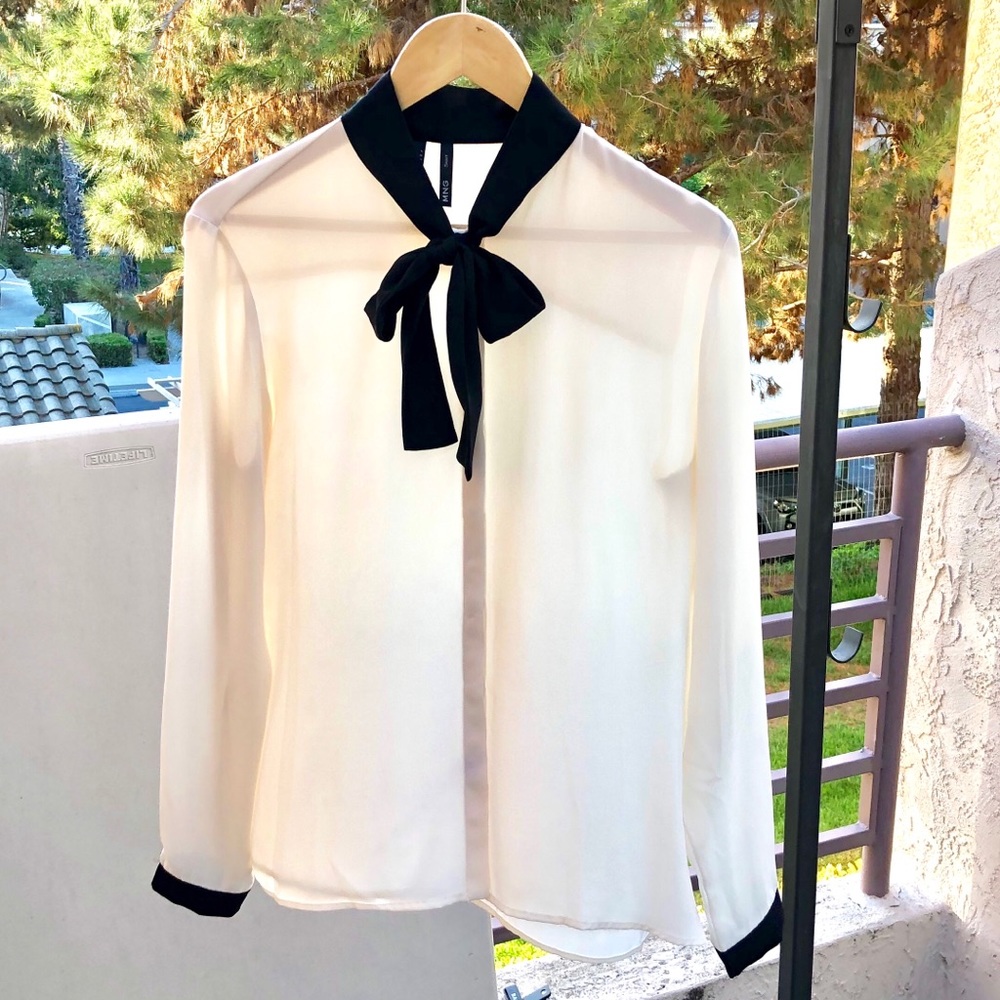 Host Pick🎉Mango Light Beige Sheer Shirt+Tie